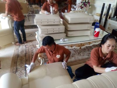 dịch-vụ-vệ-sinh-ghế-sofa-da-văn-phòng-công-ty