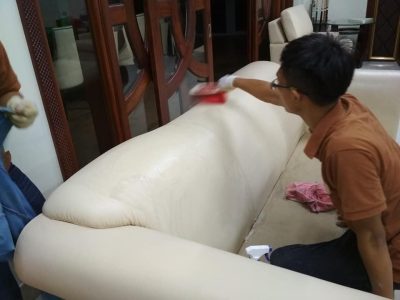dịch-vụ-vệ-sinh-ghê-sofa-simili-giả-da