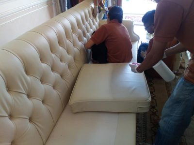 dung-dịch-vệ-sinh-ghế-sofa-da-thật