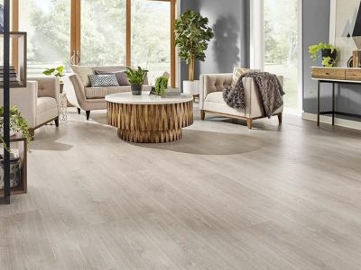 dịch-vụ-đánh-bóng-sàn-nhựa-vinyl-khách-sạn