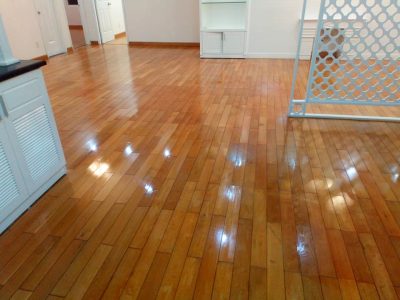 quy-trình-đánh-bóng-sàn-gỗ-sồi-tự-nhiên